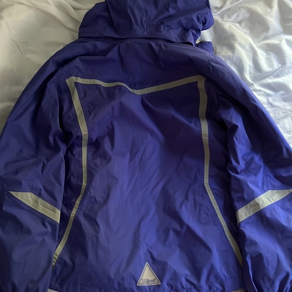 Purple, two layered kids’ L.L. Bean winter jacket, worn often, size large 14-16 - Picture 4 of 4